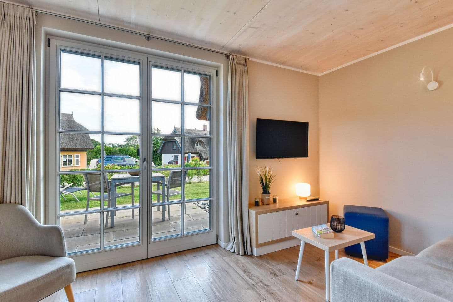 Ferienhaus Boddenstern 22 Feriendorf Klein Stresow Rügen in Klein Stresow – Wohnzimmer