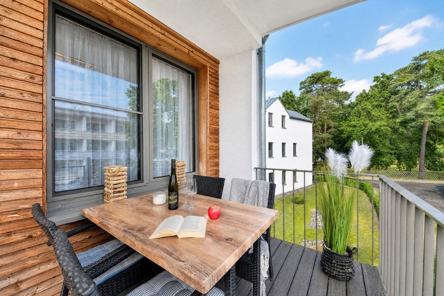 Ferienwohnung Morgensonne 16 Parkvillen Carlota und Candela Baabe in Baabe – Balkon